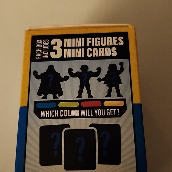 DC Comics Batman Mystery Blind  Boxes - Picture 4 of 7